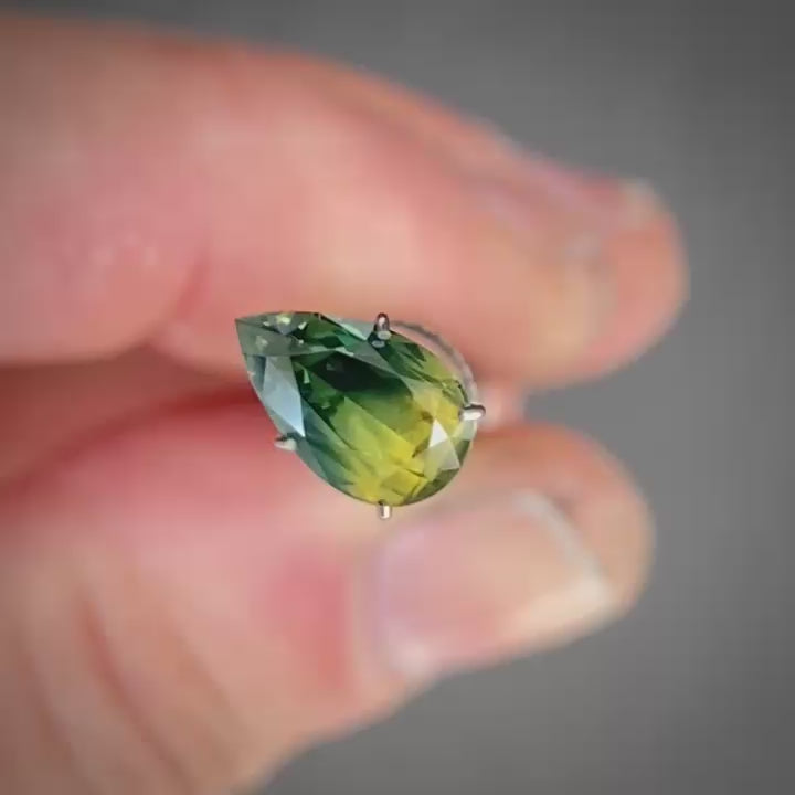 1.52ct Pear Blue/Yellow Parti Sapphire
