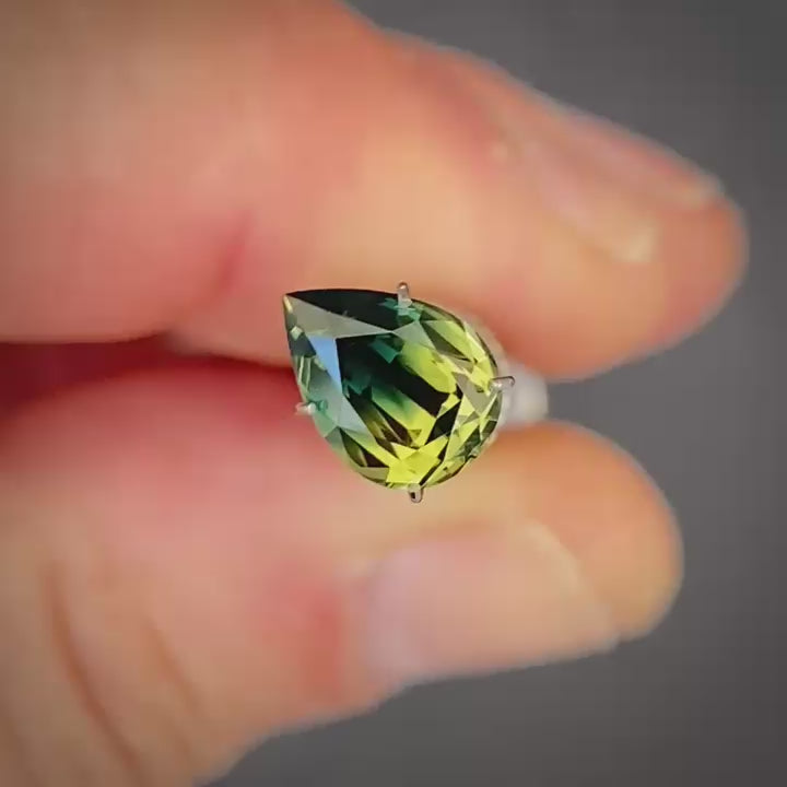 2.00ct Pear Blue/Yellow Parti Sapphire