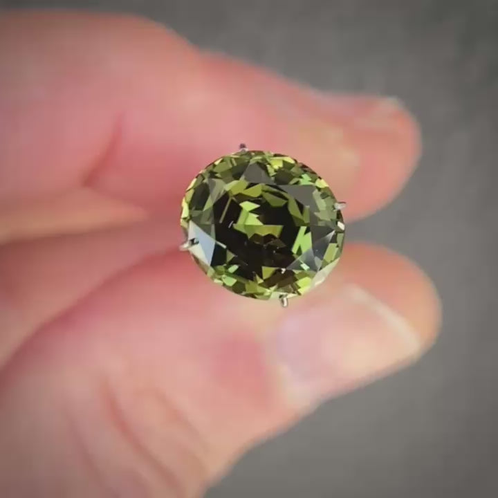 4.61ct Oval Green Sapphire