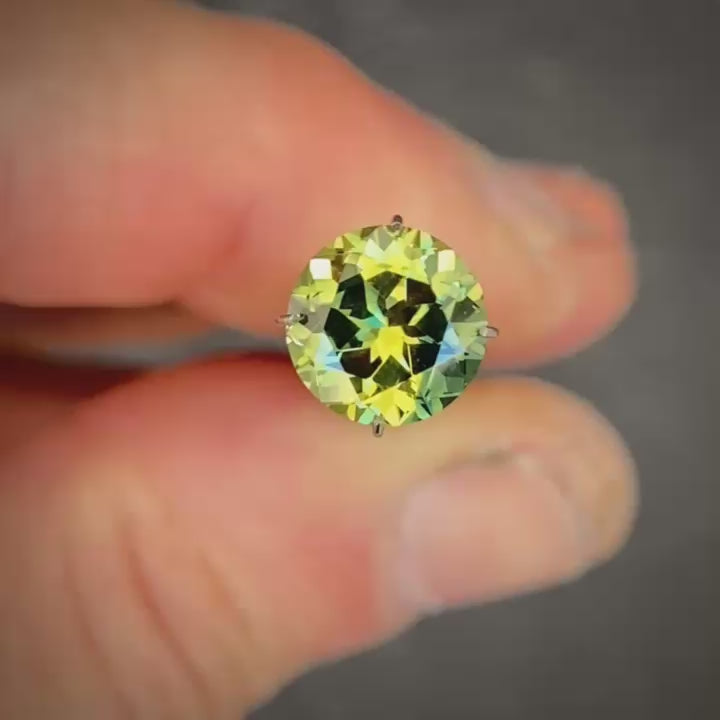 2.81ct Round Green/Yellow Parti Sapphire