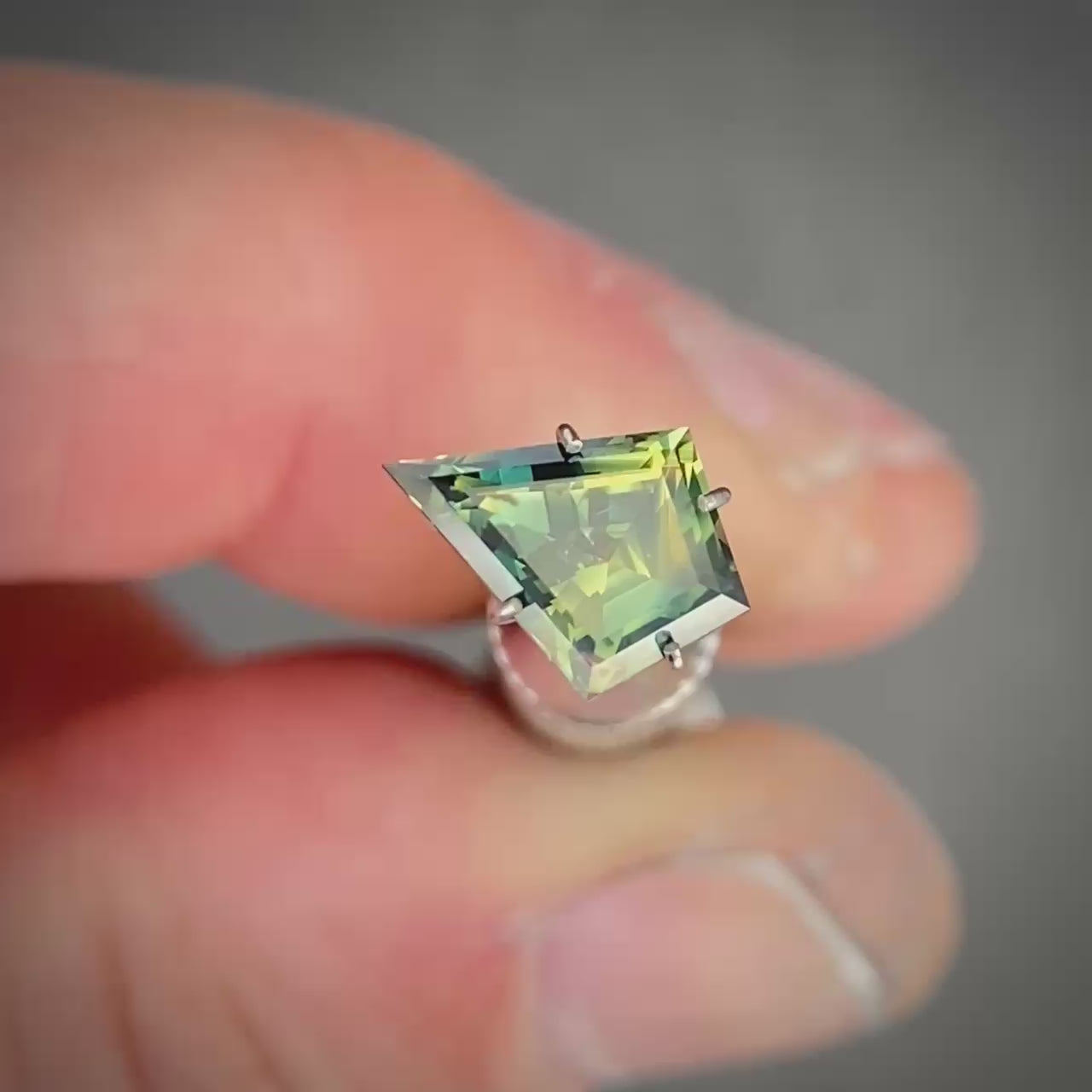 1.91ct Kite Cut Blue/Yellow Parti Sapphire
