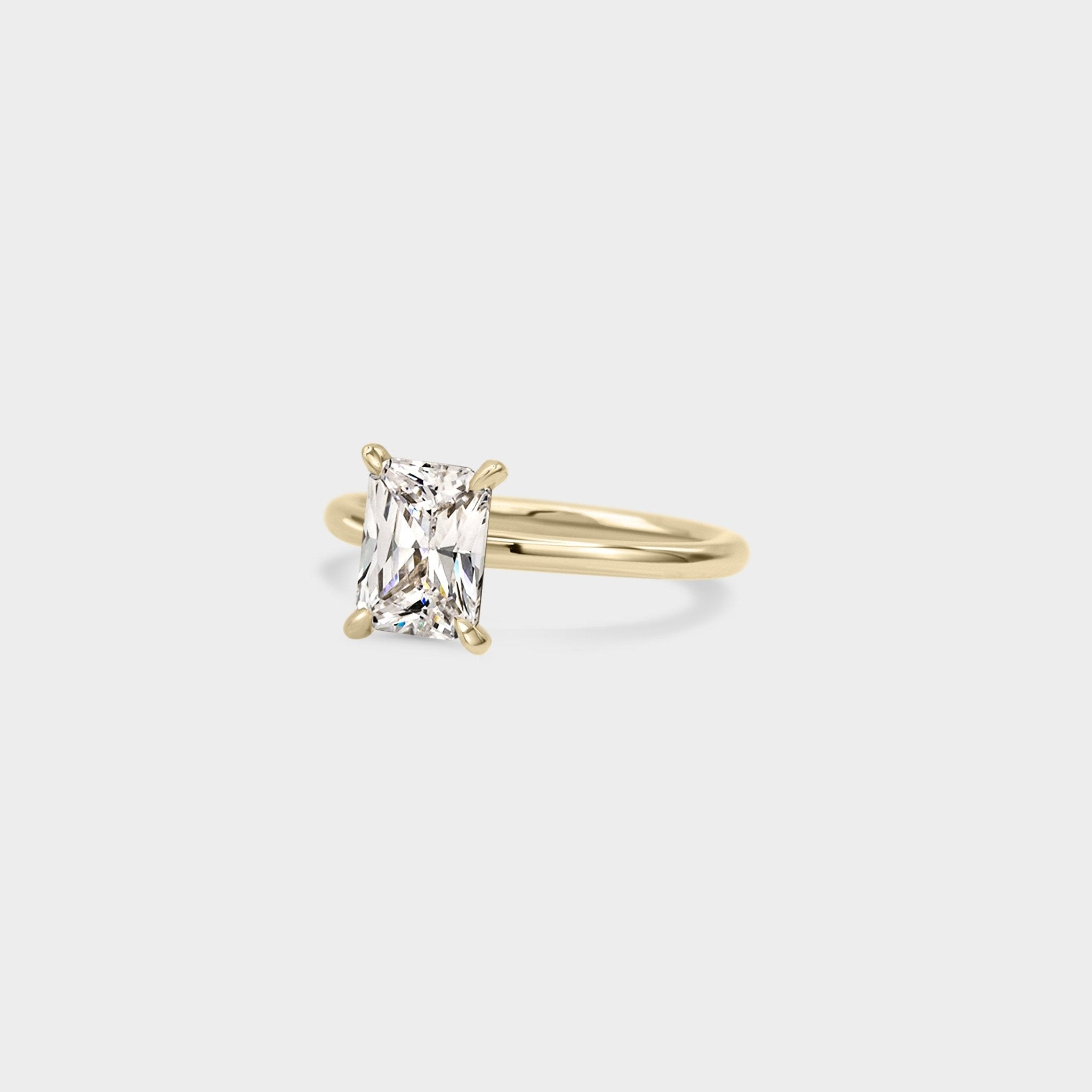 Solitaire of Radiant LAB GROWN Diamond - Laher -