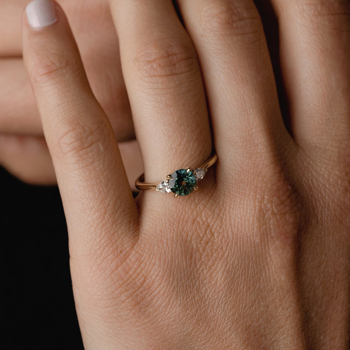 Three Stone of Sapphire & Diamond - Laher -